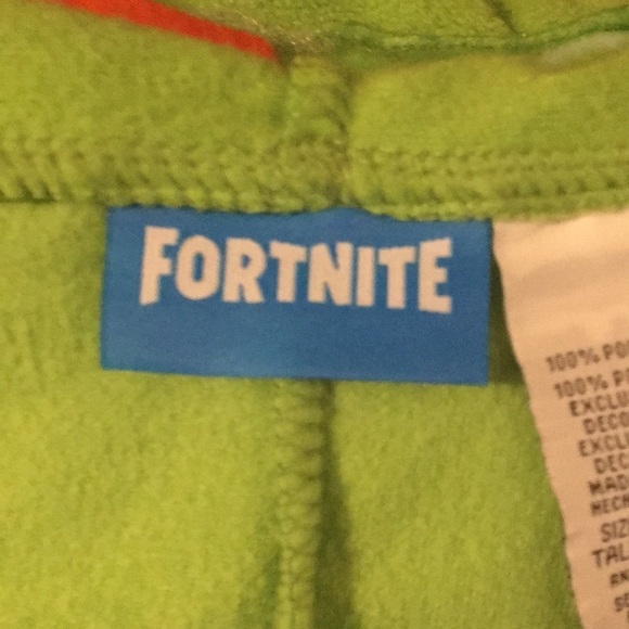 NWT Fortnite zip up pj’s - Picture 7 of 10